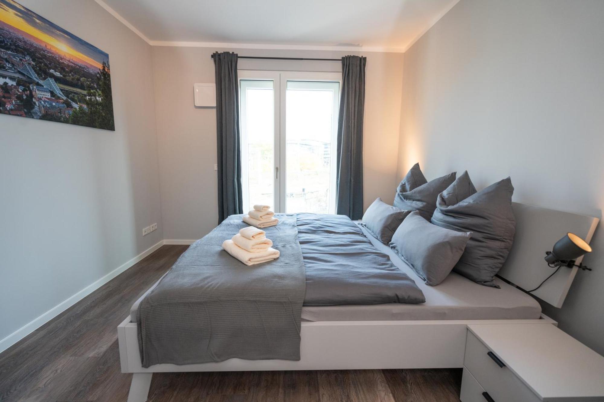 Cozy City Dream Apartment Mit Terrasse Und Parkplatz - 90M² Dresde Exterior foto